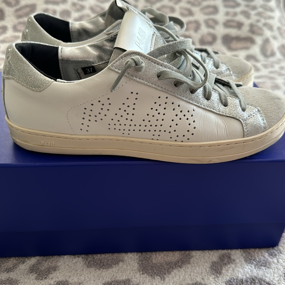 P448 Glitter sneaker